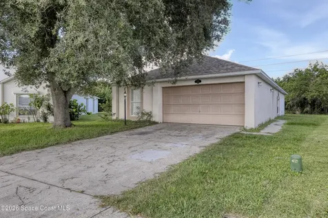 2153 Redwood Circle NE Palm Bay FL 32905