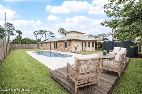 1091 SE Spinnaker Avenue Port St. Lucie FL 34983