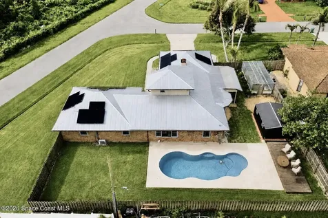 1091 SE Spinnaker Avenue Port St. Lucie FL 34983