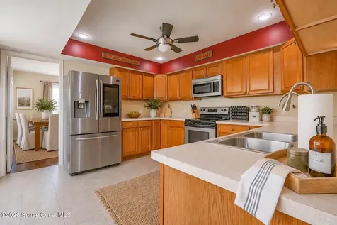 1091 SE Spinnaker Avenue Port St. Lucie FL 34983