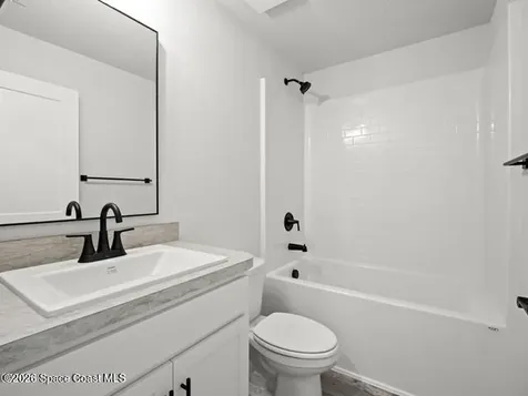 621 Paigo Street SE Palm Bay FL 32909