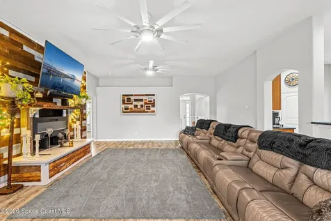 4148 Gardenwood Circle Grant FL 32949