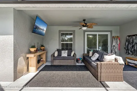 4148 Gardenwood Circle Grant FL 32949