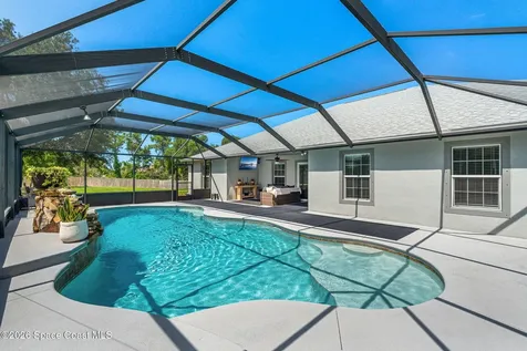 4148 Gardenwood Circle Grant FL 32949