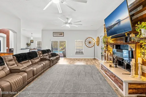 4148 Gardenwood Circle Grant FL 32949