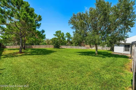 4148 Gardenwood Circle Grant FL 32949