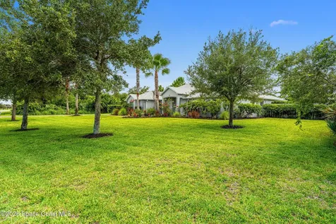 4148 Gardenwood Circle Grant FL 32949