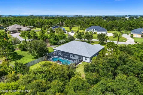 4148 Gardenwood Circle Grant FL 32949