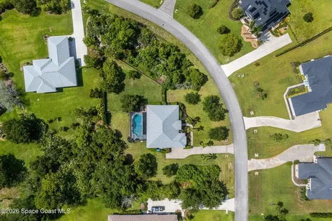4148 Gardenwood Circle Grant FL 32949
