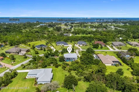4148 Gardenwood Circle Grant FL 32949