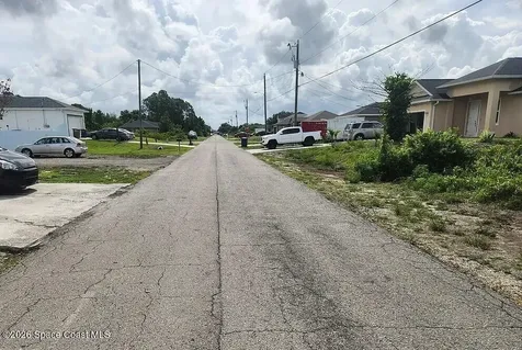 2903 26th Street SW Lehigh Acres FL 33973