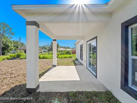 1542 Trojan Street SE Palm Bay FL 32909