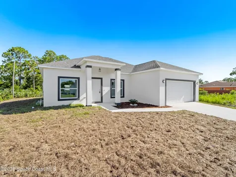 1542 Trojan Street SE Palm Bay FL 32909