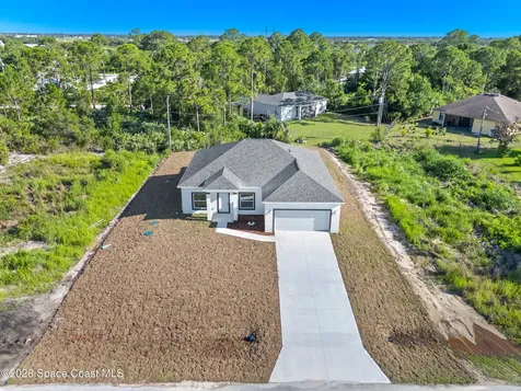 1542 Trojan Street SE Palm Bay FL 32909