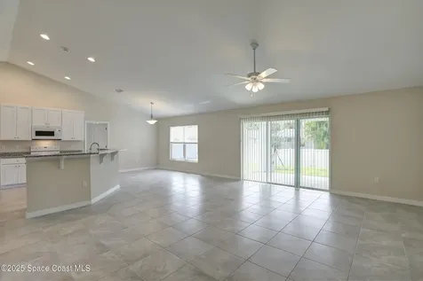 426 Lanfair Avenue Sebastian FL 32958
