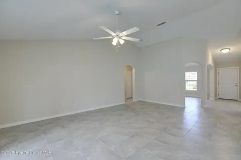 426 Lanfair Avenue Sebastian FL 32958