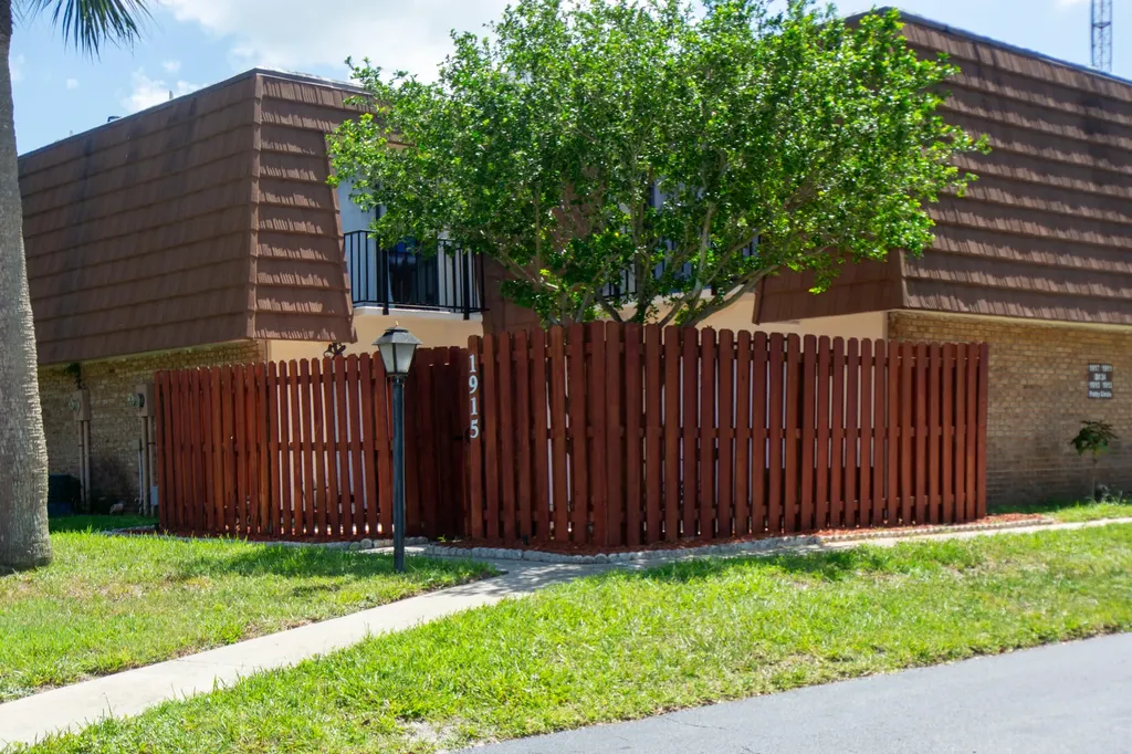 1915 Patty Circle NE Palm Bay FL 32905