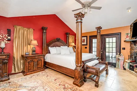 562 Lake Ashley Circle Melbourne FL 32904