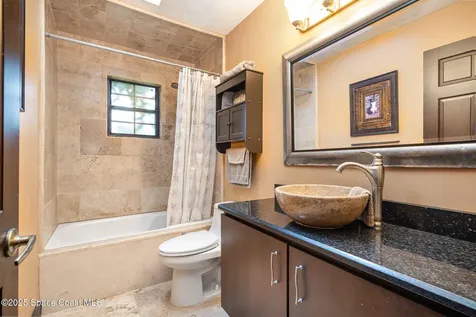 562 Lake Ashley Circle Melbourne FL 32904