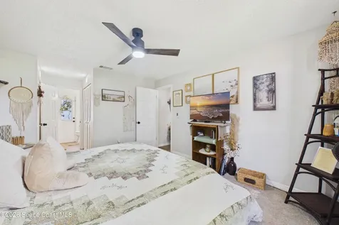 667 Antigua Street NE Palm Bay FL 32907