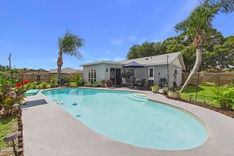 667 Antigua Street NE Palm Bay FL 32907