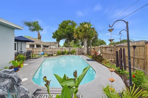 667 Antigua Street NE Palm Bay FL 32907