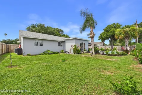 667 Antigua Street NE Palm Bay FL 32907