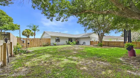 667 Antigua Street NE Palm Bay FL 32907