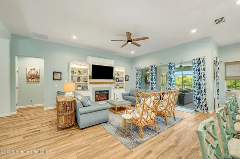 384 Loymer Circle Merritt Island FL 32953