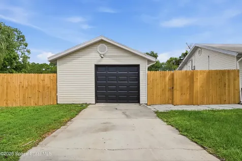 271 Hammock Road SE Palm Bay FL 32909