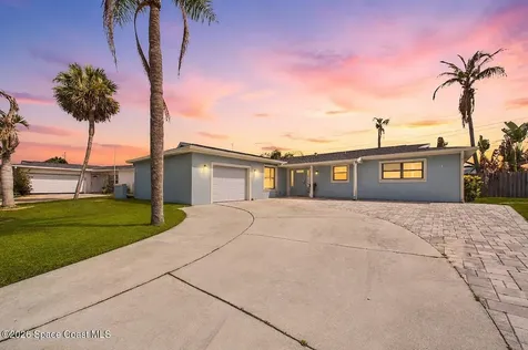 918 Bluewater Drive Indian Harbour Beach FL 32937