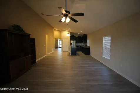 2448 Snapdragon Drive NW Palm Bay FL 32907