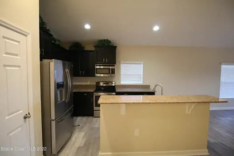 2448 Snapdragon Drive NW Palm Bay FL 32907
