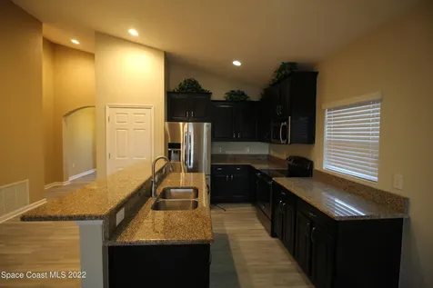 2448 Snapdragon Drive NW Palm Bay FL 32907