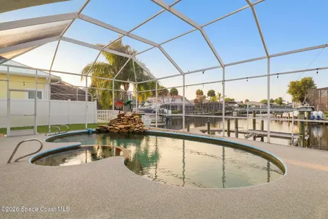 212 Sykes Point Lane Merritt Island FL 32953