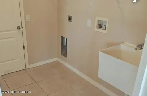 464 Hiking Trail Melbourne FL 32904