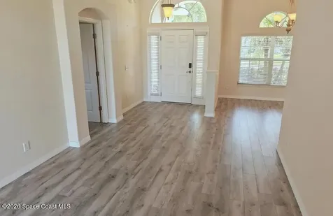 464 Hiking Trail Melbourne FL 32904