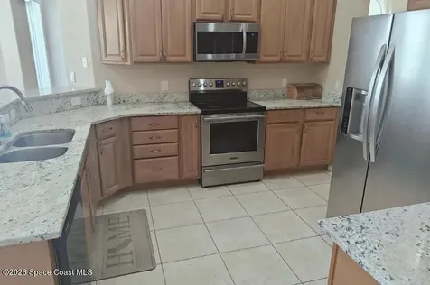 464 Hiking Trail Melbourne FL 32904