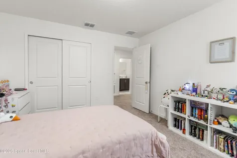 618 Kerrs Lane SE Palm Bay FL 32909