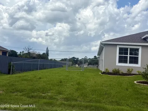 859 Serenade Street NW Palm Bay FL 32907