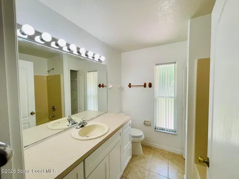 670 Elmont Street NW Palm Bay FL 32907