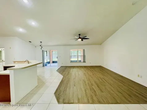 670 Elmont Street NW Palm Bay FL 32907