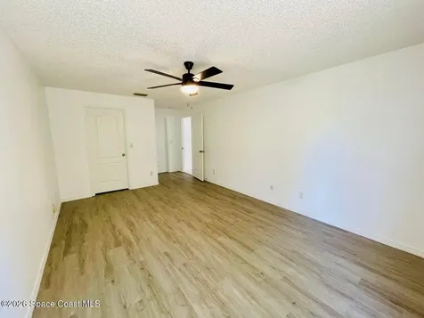 670 Elmont Street NW Palm Bay FL 32907