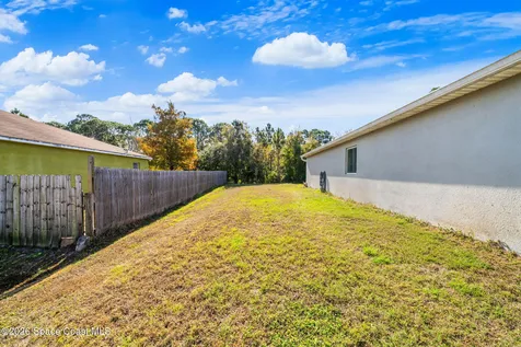 354 Carvalho Street SE Palm Bay FL 32909