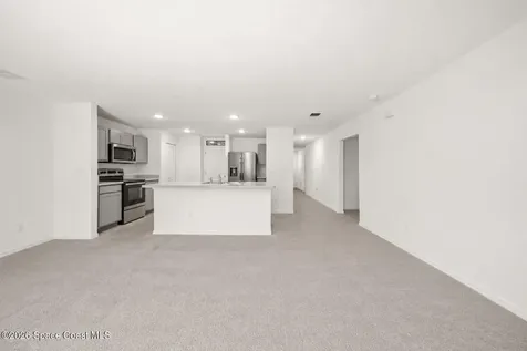 354 Carvalho Street SE Palm Bay FL 32909