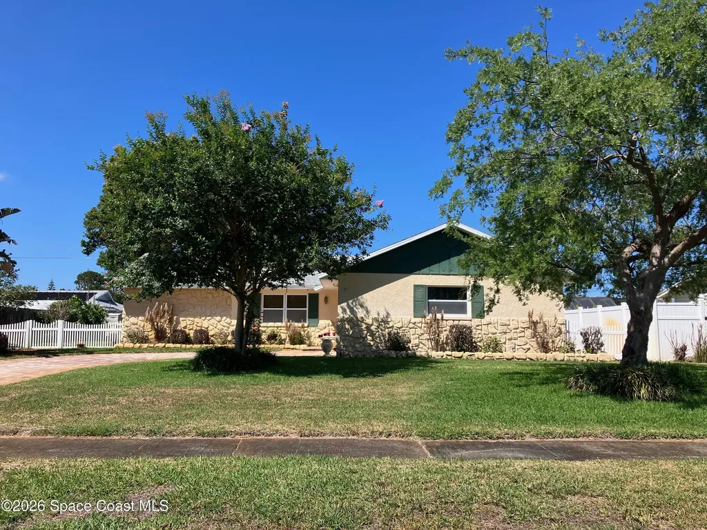 1300 Arlington Circle Merritt Island FL 32952
