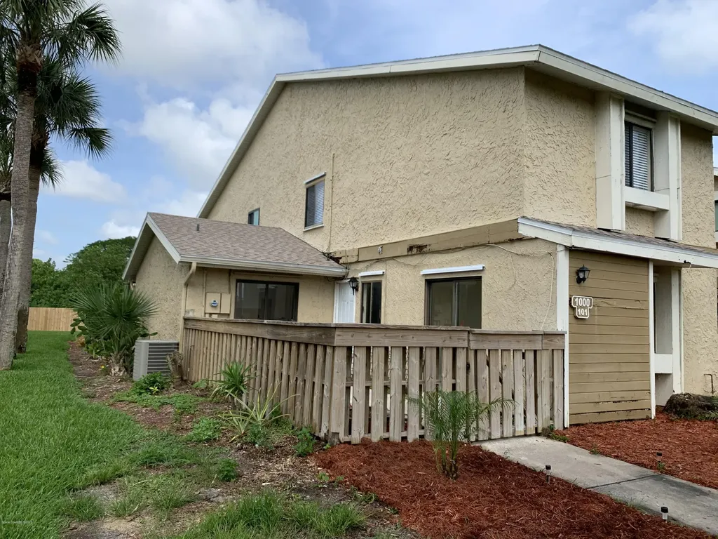 1000 Abada Court NE Palm Bay FL 32905