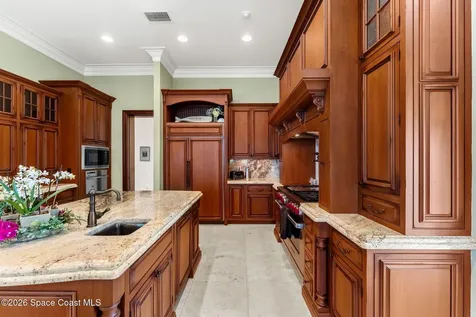 211 Beachside Drive Orchid FL 32963