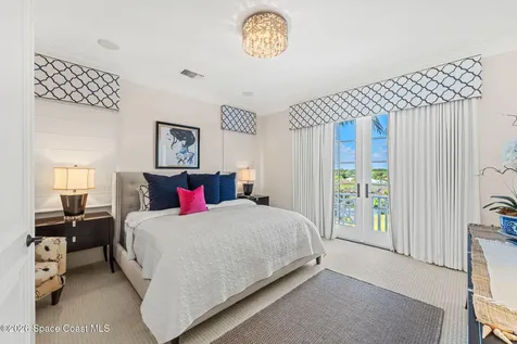 211 Beachside Drive Orchid FL 32963