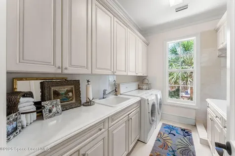 211 Beachside Drive Orchid FL 32963